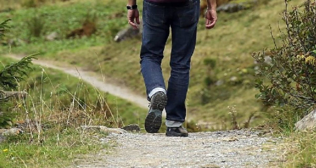 yolda yururken ayagina takildi servet sahibi oldu tbx2GVHU