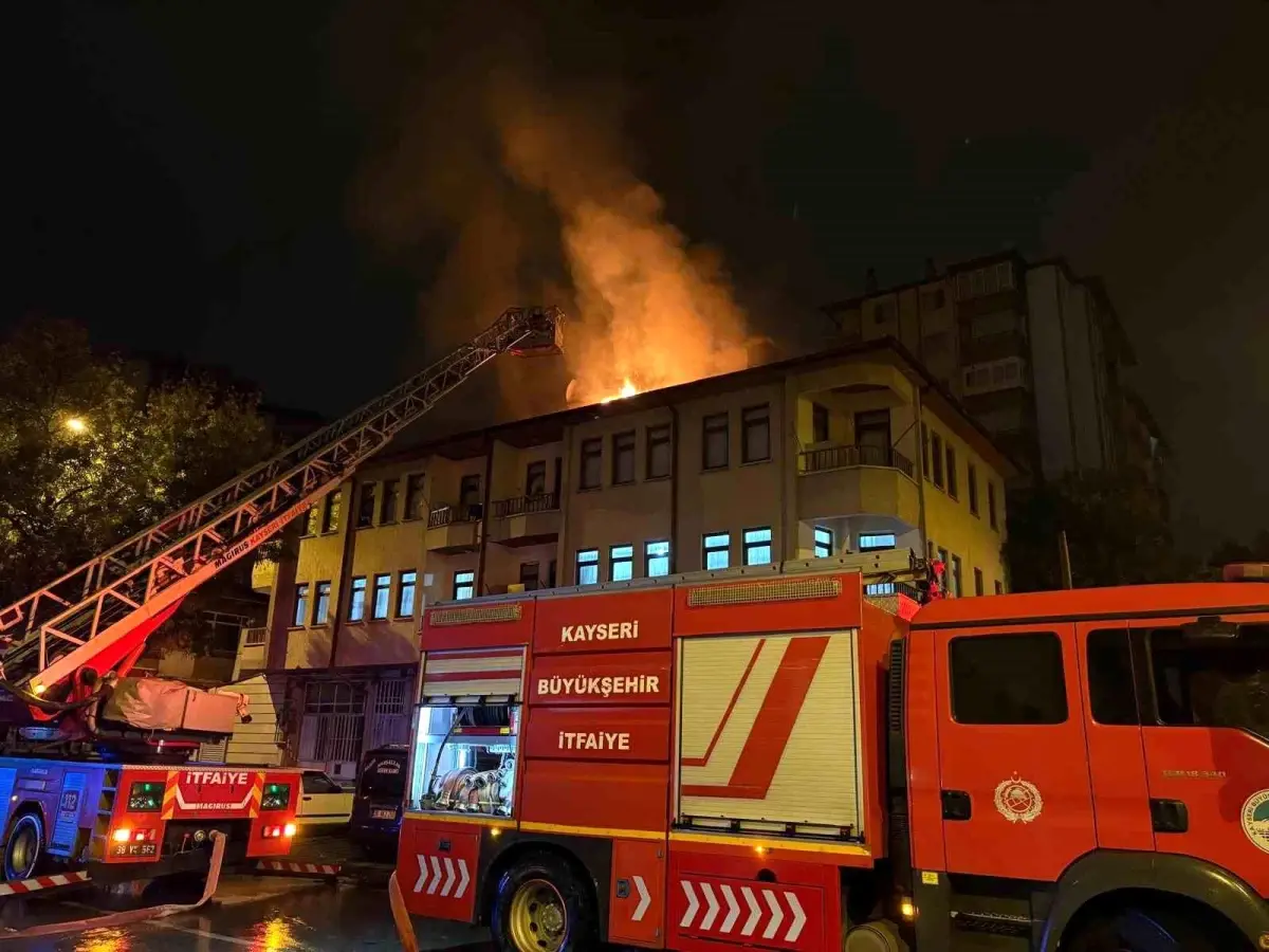 esiyle kavga eden koca catiyi yakti zRqgBjDs.jpg