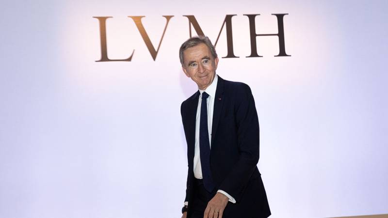 louis vuittonun sahibi bernard arnault servetini bir gunde 19 milyar dolar artirdi pbaKHhIE.jpg