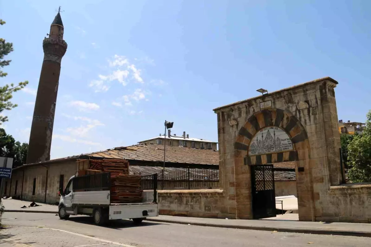 ulu camiye 300 milyon tllik restorasyon nI7TIvbm.jpg