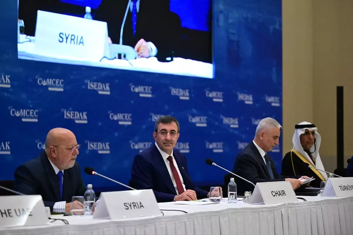 isedak toplantisinda suriyenin yeniden insasi ele alindi YVA4Ck41.jpg