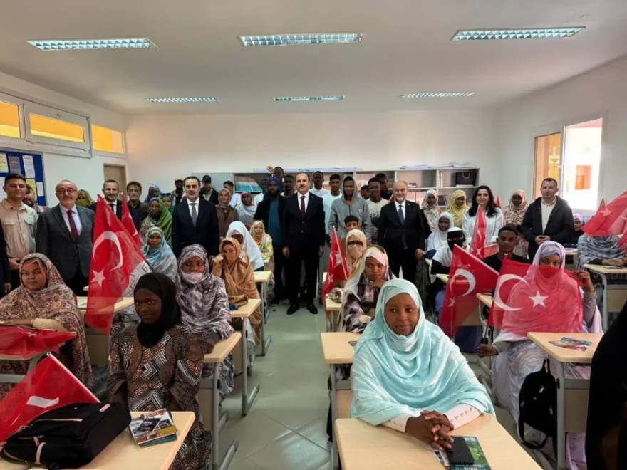 Başkan Altay Moritanya’da Afrikalı Öğrencilerle İstiklal Marşı Coşkusu Yaşadı