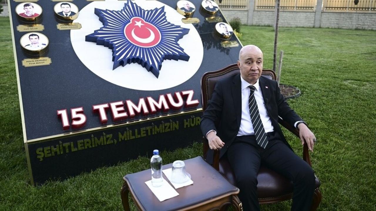 15 temmuz kahramani basindan vurularak agir yaralanmisti genclere feto uyarisi wIYsHgg1