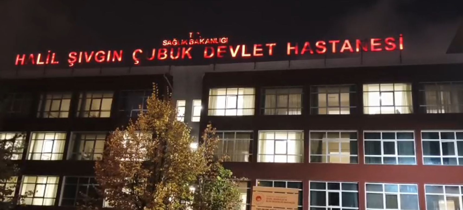 Çubuk’ta otomobil TIR’a çarptı, 1 ölü, 1 yaralı